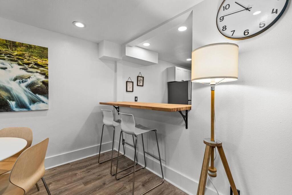 Pacific Nw Gem W/Hot-Tub 15 Minutes Airport. Apartman Auburn Kültér fotó
